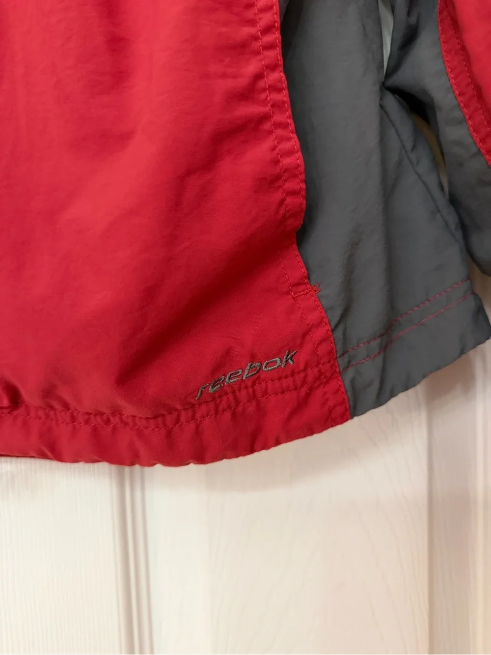 Vintage Y2K Reebok Red Gray Mesh-Lined Windbreaker Jacket XL Circa 2003–2004
